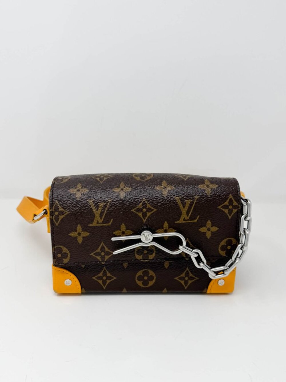 Louis Vuitton Steamer Wearable Wallet